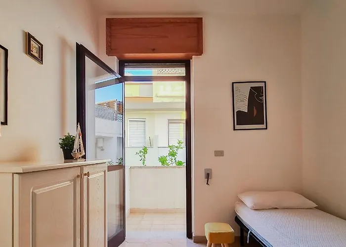 Semesterbostad Gaya Marina Lido Marini